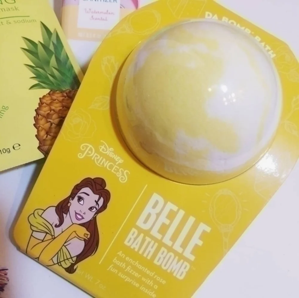 Belle Bath Bomb Beauty & Accessory Bundle